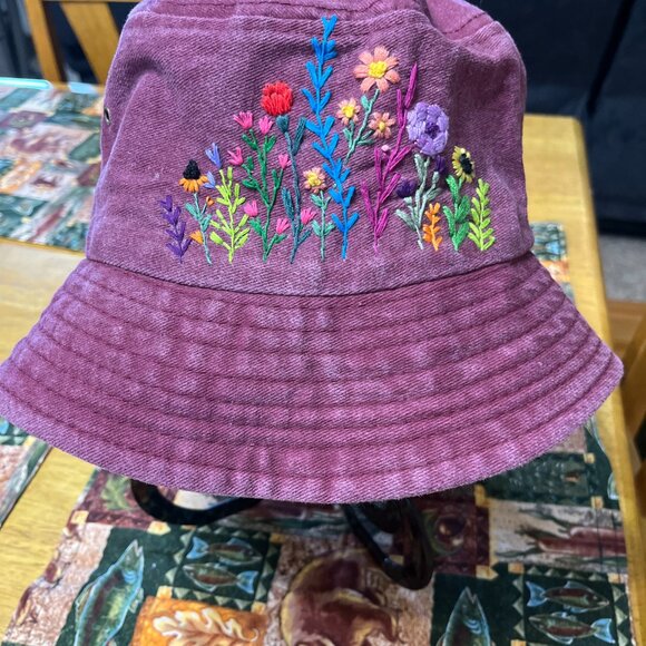 Hand Embroidered FLORAL Red Rose Bucket Hat, Beautiful Handsewn Gift, One-Size - Picture 2 of 3